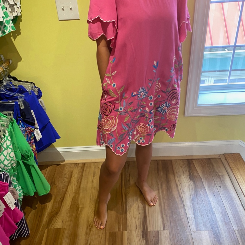 NWT Umgee Floral t shirt dress with embroidery!